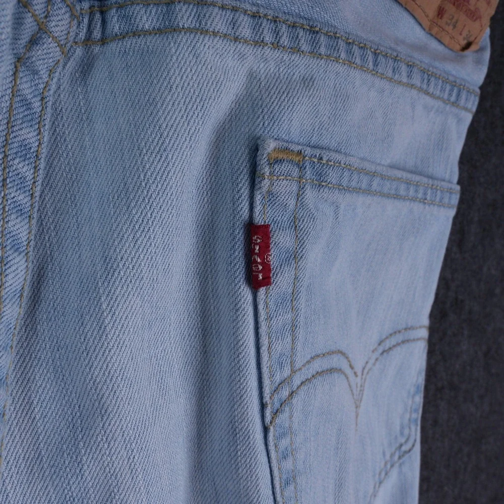 Levis levi 559